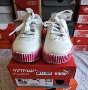 1 PAIR LEFT-$12 EUC-Girls Puma Carina Fades (1) 12C